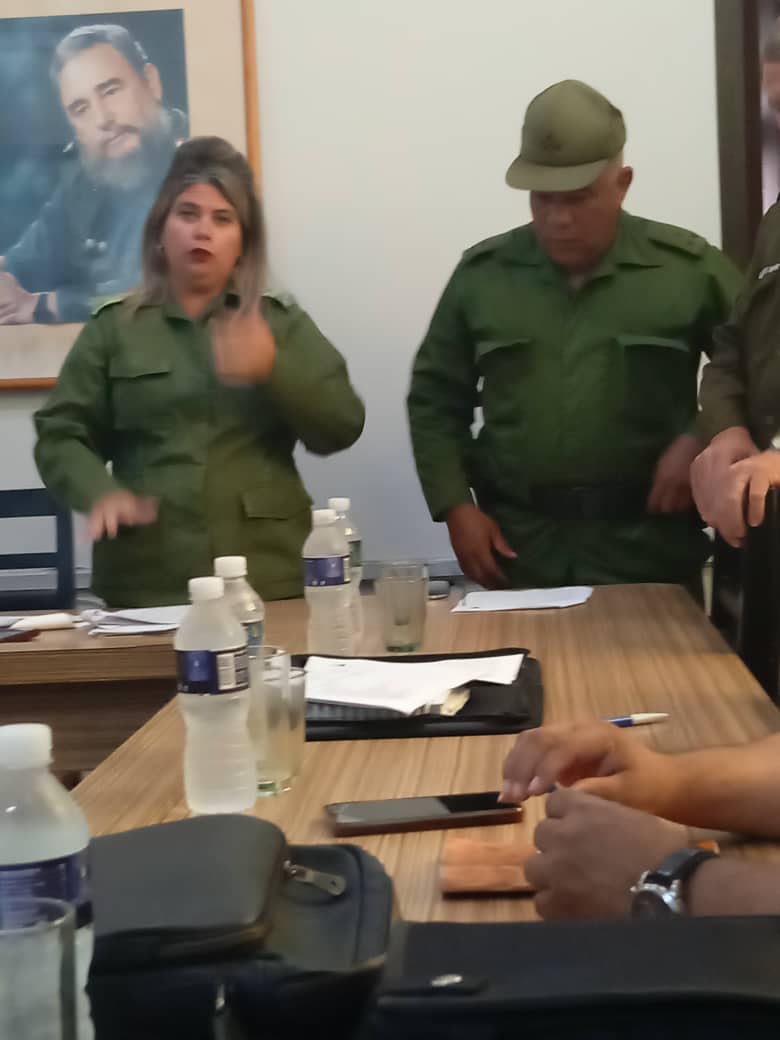 YanierysD's tweet photo. #Bastión2024
#PuebloUniformado
#CubaVencerá se inicia el Bastión 2024 escuchando la indicaciòn del Presidente Nacional del Consejo de Defensa Miguel Díaz-Canel #MatancerosEnVictoria https://t.co/YrnJvdD3ma