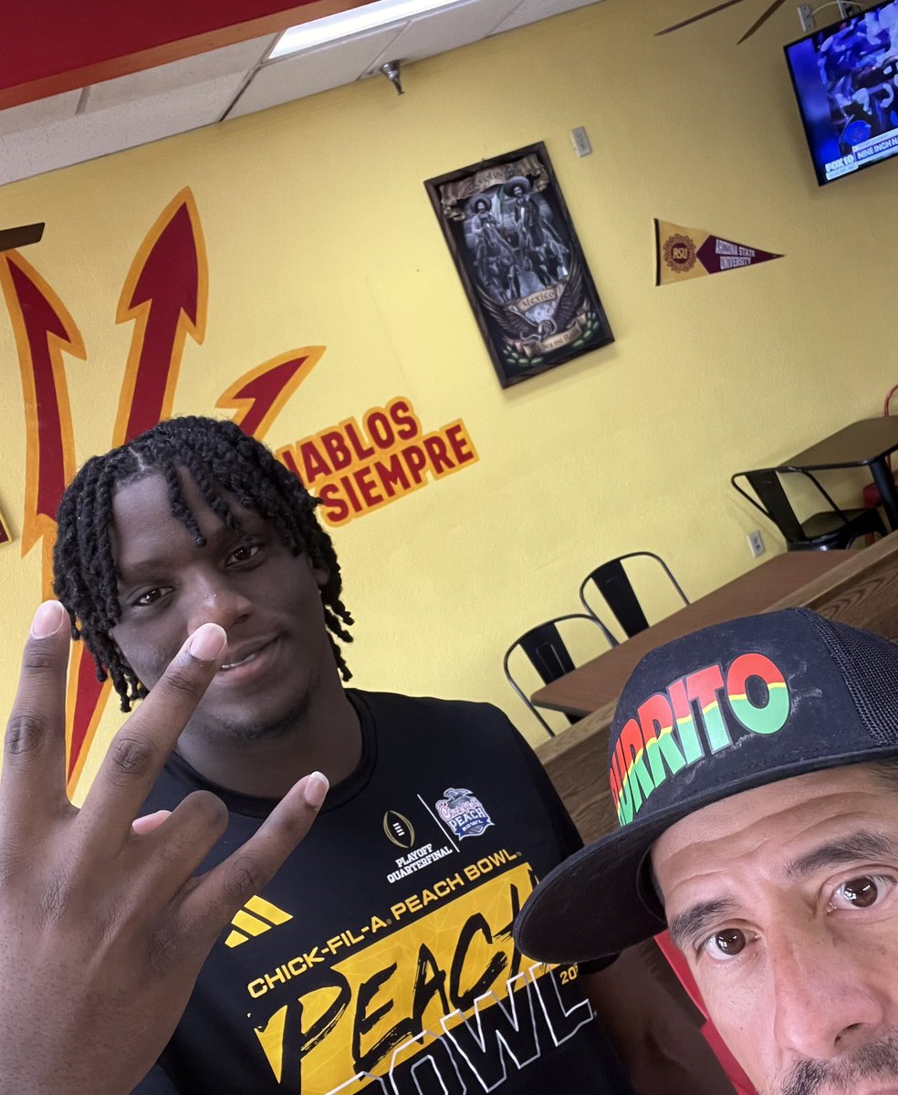 Burrito Express (@burritoexp) on Twitter photo Homies, welcome the newest member of the click to the <a href="/Burritoexp/">Burrito Express</a> gang👊🏽Fr Fr <a href="/Takeemdeep7/">Chamon Metayer</a> boutta be the most dangerous TE in the Big 12💯BET🤝🏽The players working with local companies shows character, I haven’t gotten “Big Timed”, yet😂
#devilssupportdevils Homies, welcome the newest member of the click to the <a href="/Burritoexp/">Burrito Express</a> gang👊🏽Fr Fr <a href="/Takeemdeep7/">Chamon Metayer</a> boutta be the most dangerous TE in the Big 12💯BET🤝🏽The players working with local companies shows character, I haven’t gotten “Big Timed”, yet😂
#devilssupportdevils