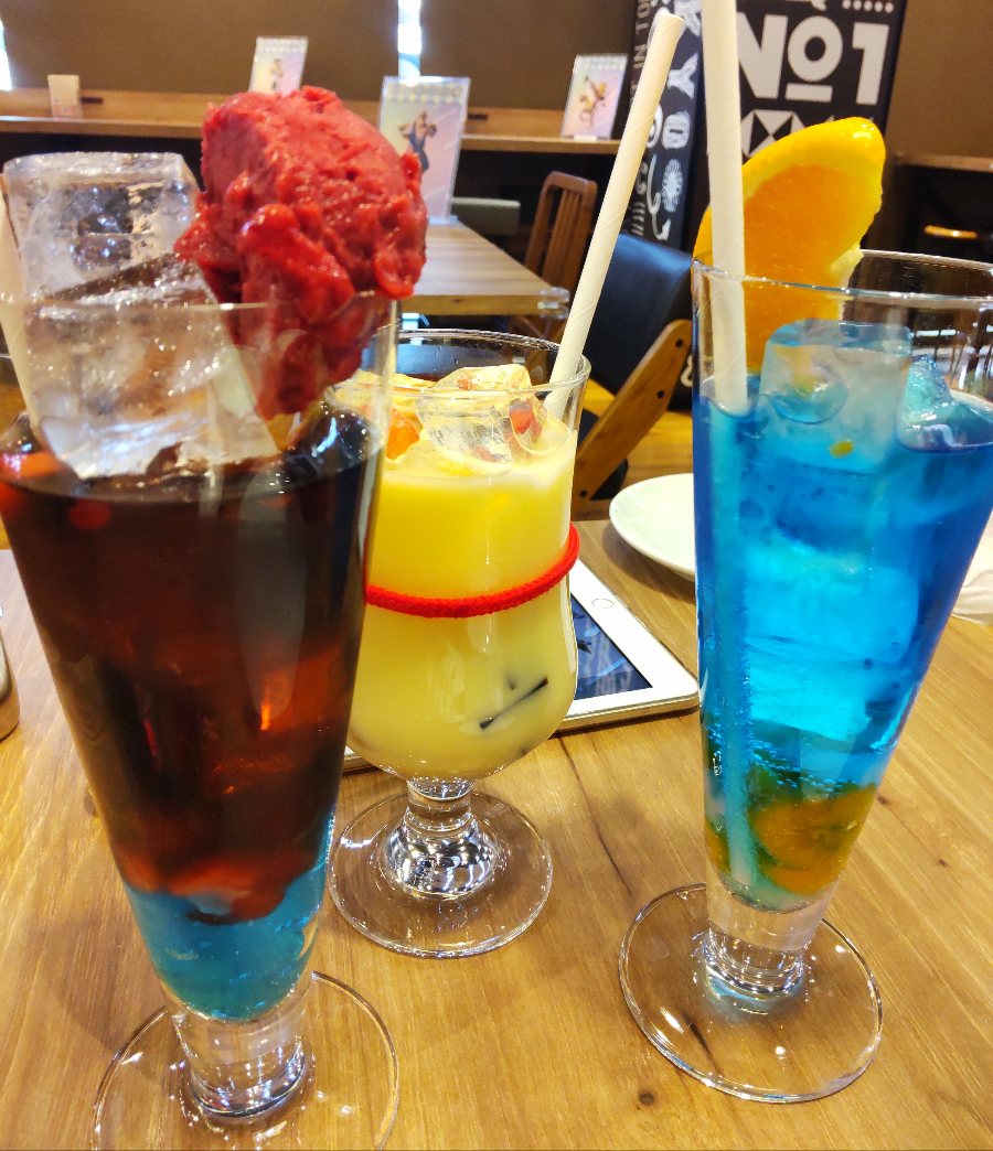 念願のカプコンカフェデビューできた! 各種フード&ドリンク可愛くて美味しかった🍹🥞
日帰り弾丸ツアーで短い滞在時間でしたが、イオさんのご親切により大変楽しかったです😆 お付き合いいただきありがとうございました"(ノ*>∀<)ノ✨