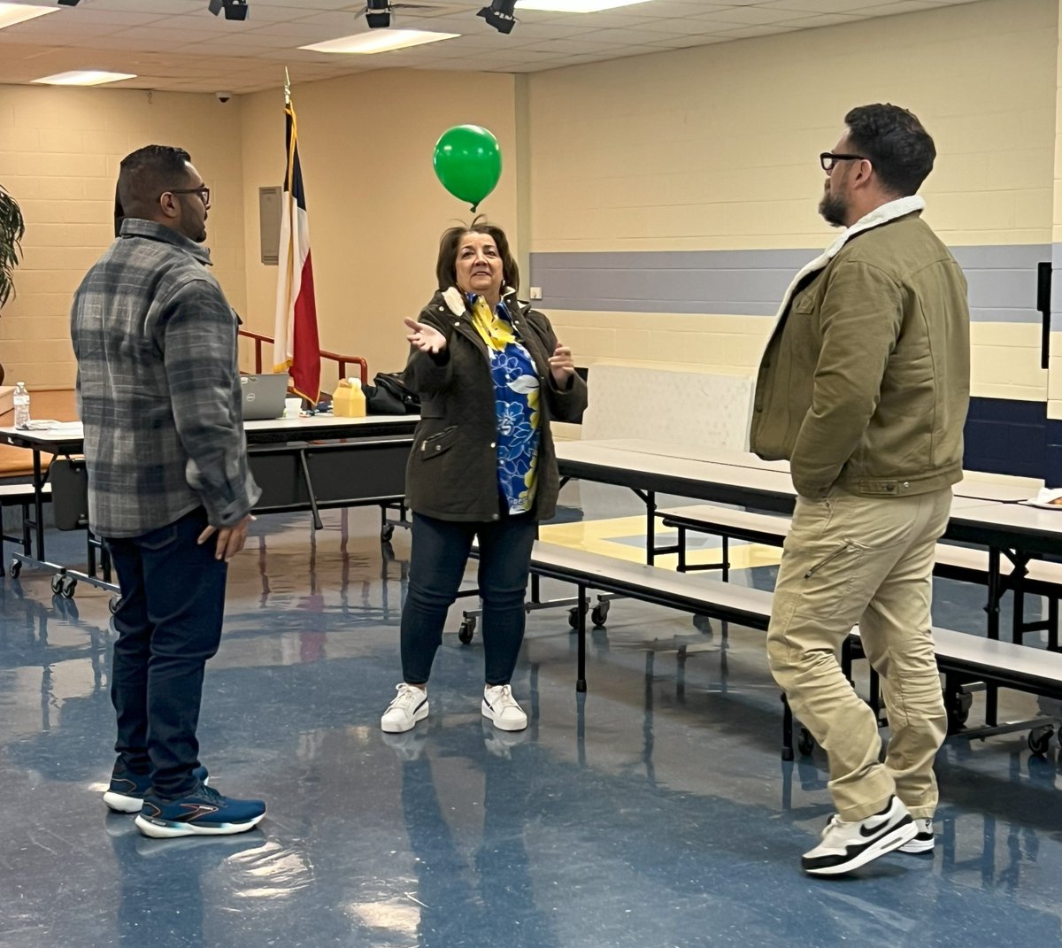 RegionOneESC's tweet photo. Our Counseling &amp; Mental Health team recently visited #SanIsidroISD and @hoggisd to equip educators with the tools they need to thrive.

Our special delivery? An #SEL Toolkit packed with engaging activities to inspire and empower students. https://t.co/aYektGesB1