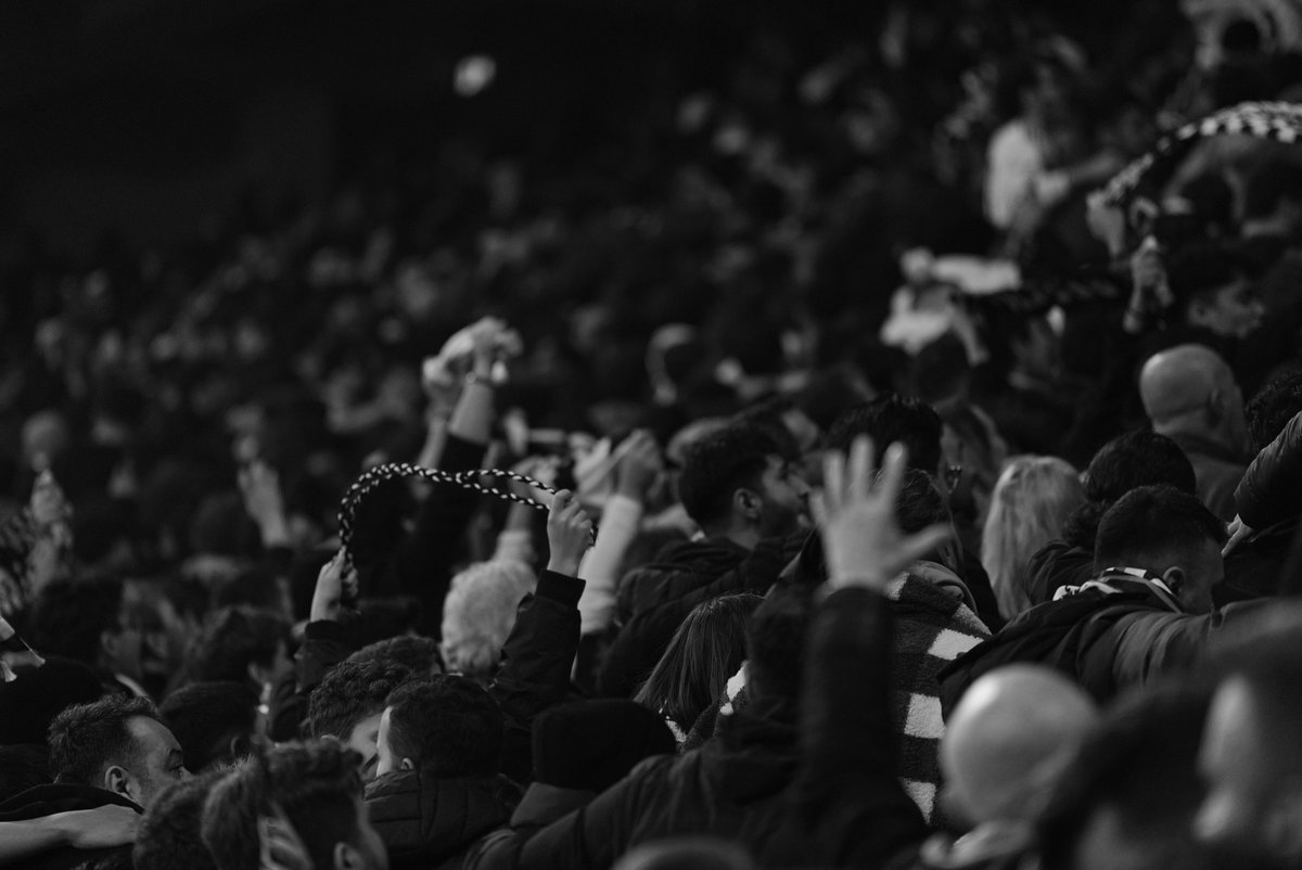 BesiktasEnglish's tweet photo. Amazing, incredible, perfect... As always. 🖤🤍 https://t.co/krSHQGBURD