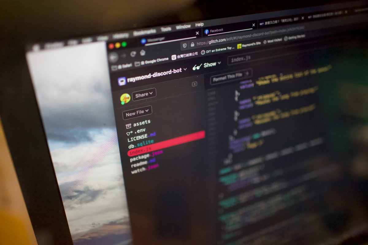 Hashnode (@hashnode) on Twitter photo The “Ticket Engineer Trap”
Imagine scrolling through your Jira tickets and seeing the latest ones marked as resolved — by AI. ✅
<a href="/waterrmalann/">Alan Varghese</a> explains why becoming a “ticket engineer” is risky in today’s AI-driven software development landscape.
1/n The “Ticket Engineer Trap”
Imagine scrolling through your Jira tickets and seeing the latest ones marked as resolved — by AI. ✅
<a href="/waterrmalann/">Alan Varghese</a> explains why becoming a “ticket engineer” is risky in today’s AI-driven software development landscape.
1/n