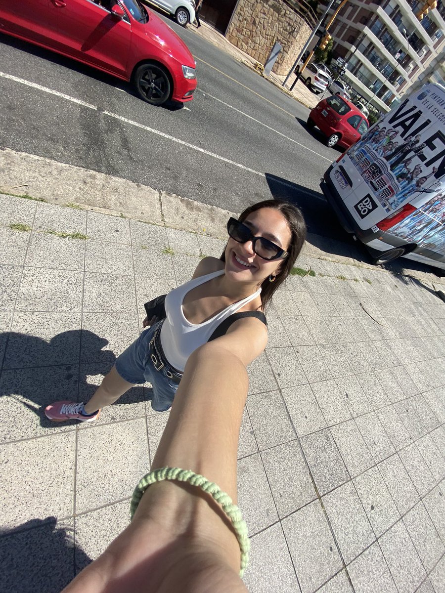 noeatcriptxn's tweet image. dias de playa y no importa si estoy gordita porque estoy feliz