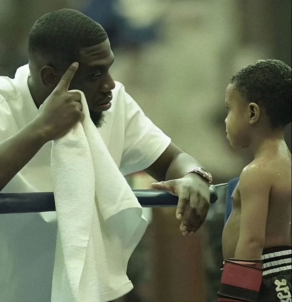 “Te estás distrayendo de nuevo, enfócate”.