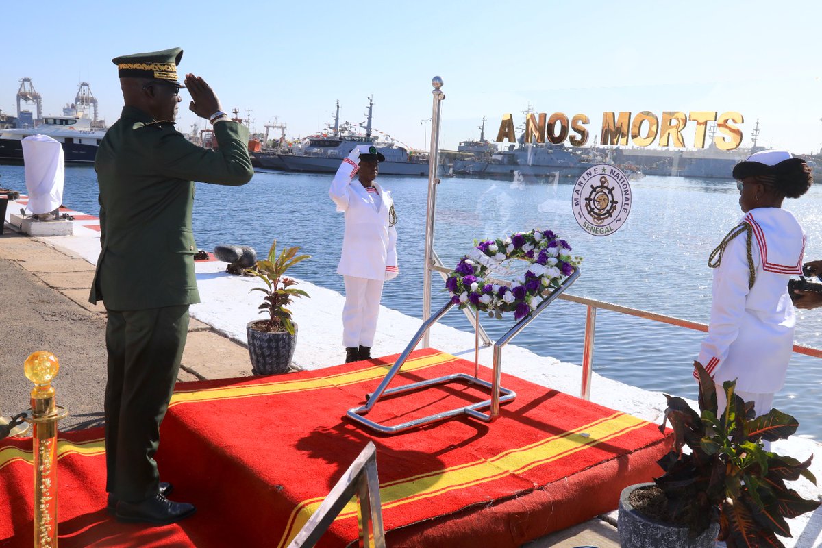 CHEFDIRPA's tweet photo. La Marine nationale célèbre son cinquantenaire : 50 ans au service de la défense nationale et de l’application des lois en mer. La cérémonie officielle s'est tenue à la base navale Amiral Faye Gassama ce matin sous la présidence du général, Chef d'état-major général des Armées. https://t.co/bT3BiV8oqm
