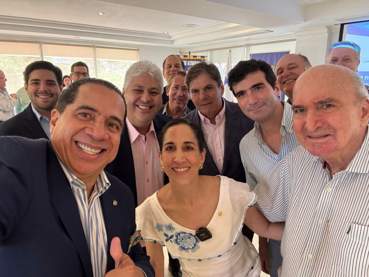 FreddyAlvarezE's tweet photo. Feliz de haber celebrado la plenaria con mis hermanos Kiwanis del CK Panamá. En esta ocasión, contamos con una invitada muy especial, la Lic. Maruja Herrera, @MiCulturaPma Agradecemos su participación y su interés en nuestra labor Kiwanis. ¡Juntos transformando vidas! https://t.co/ElBcOtLJEf