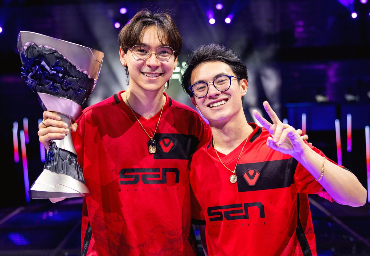 Sentinels's tweet photo. TenZ at 22 yo
Zekken at 19 yo https://t.co/dTB2BQKJ0P