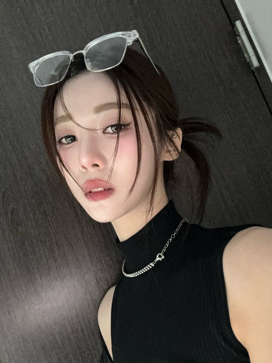 meepkotone's tweet photo. idk whats been up with her lately but i am here for it https://t.co/WNPuYNPzZx