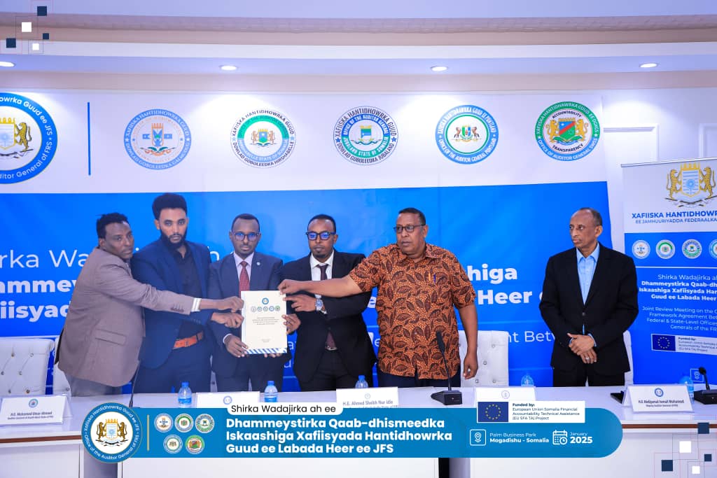 swssoag's tweet image. Today @AIGutale concluded a joint review meeting aimed at establishing a collaboration framework to strengthen and harmonize federal-state level audits across Somalia.
@swssoag 
@oagsomalia 
@AIGutale