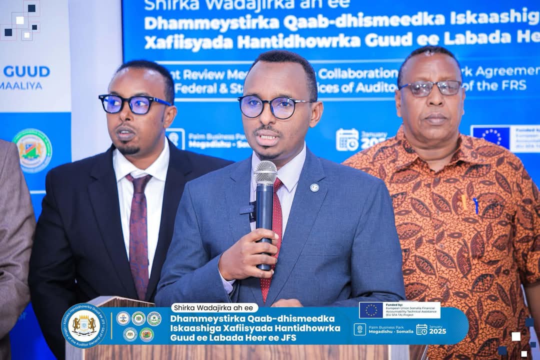 swssoag's tweet image. Today @AIGutale concluded a joint review meeting aimed at establishing a collaboration framework to strengthen and harmonize federal-state level audits across Somalia.
@swssoag 
@oagsomalia 
@AIGutale