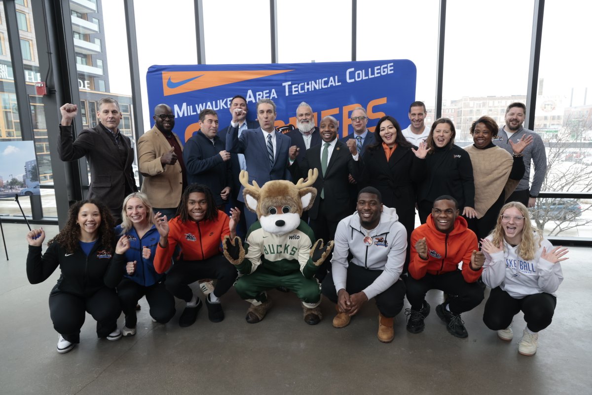 matcmilwaukee's tweet photo. We’re thrilled to announce MATC has signed a lease to build a brand-new shared-use athletic training facility in the Deer District, just steps away from our Downtown Milwaukee Campus! 

Learn more 🔽 
https://t.co/LuwRpBtdlN https://t.co/BoEtvQOgd6