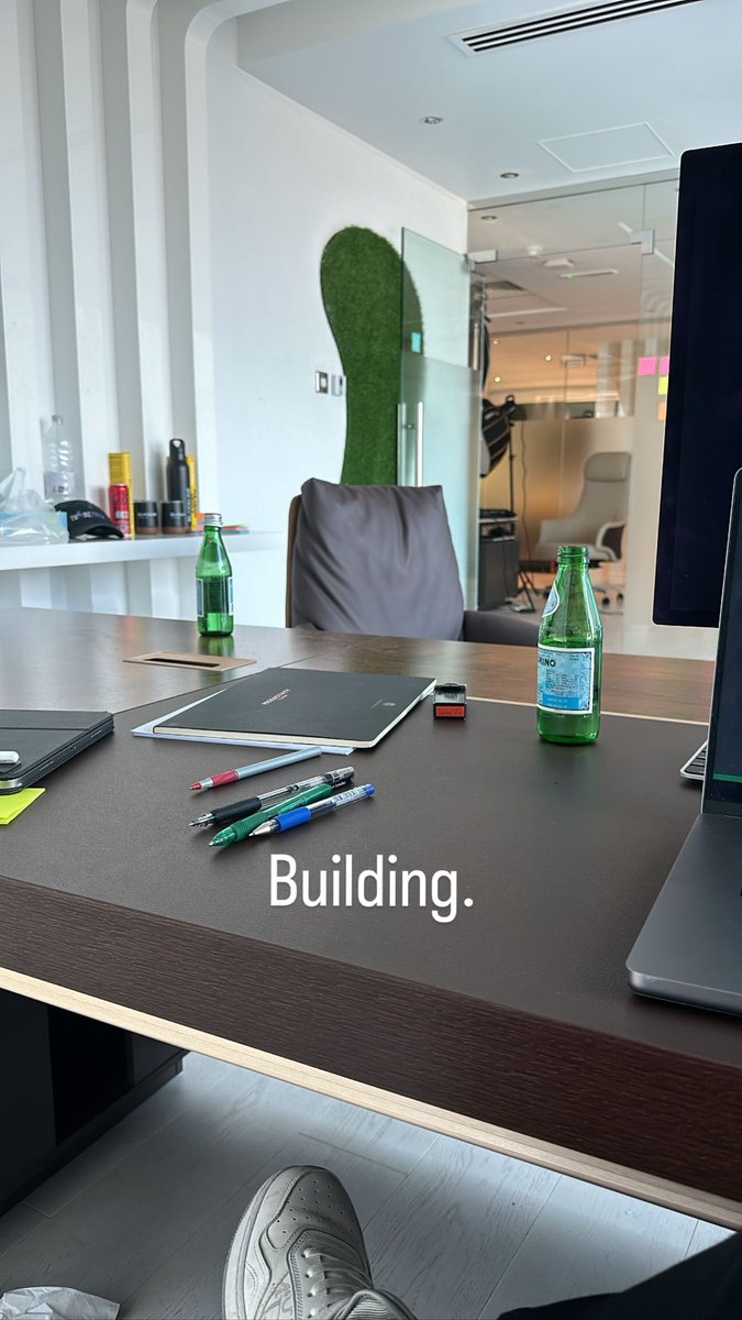 Andrewayne_'s tweet image. 