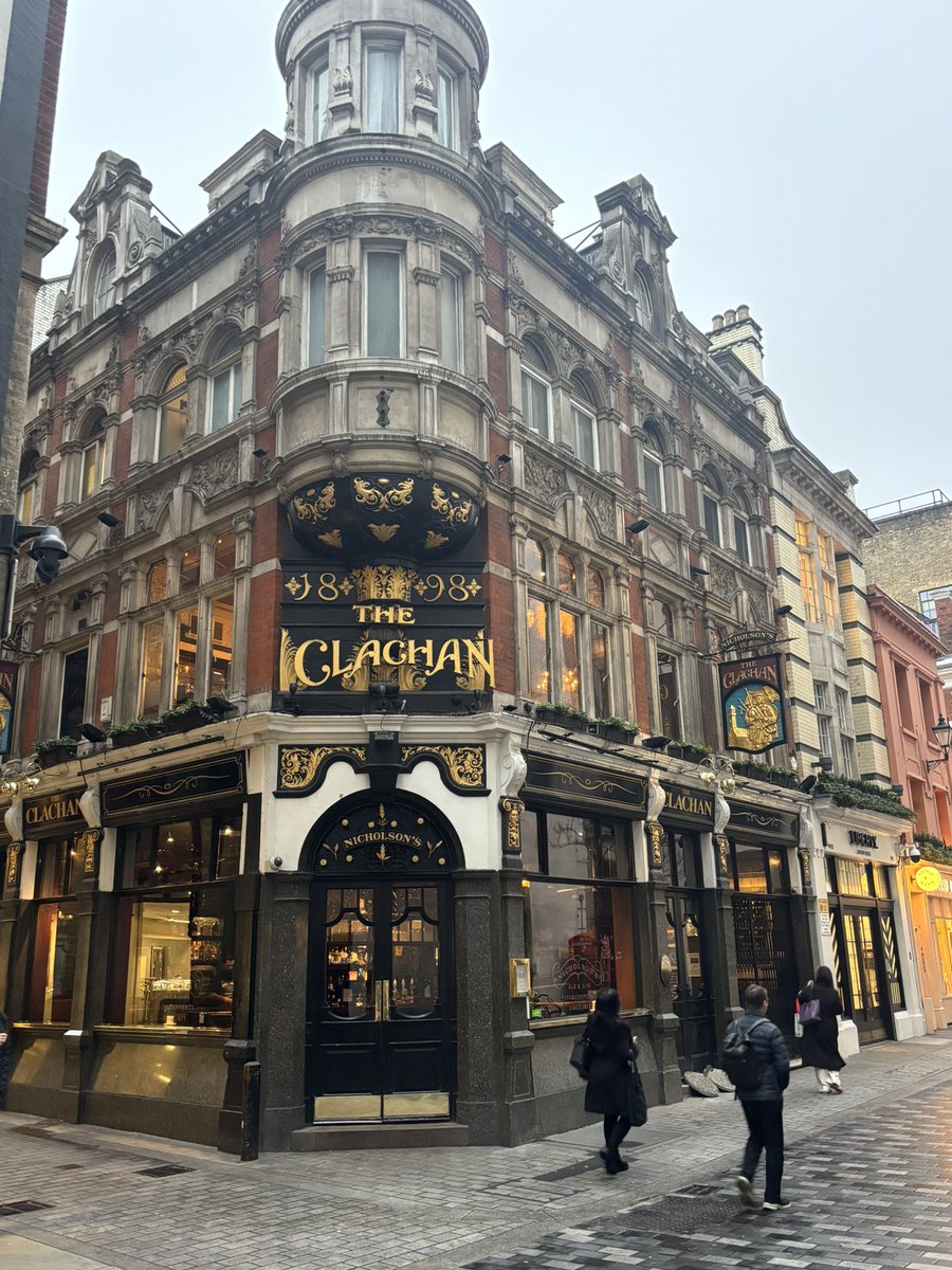 24 hours in London for work, visited two beautiful pubs in the Clachan and the George, with two beautiful pints served up.