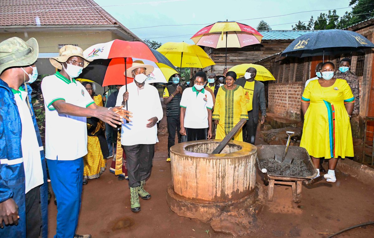 My PDM Zonal  performance assessment tours resumed today in the Busoga Sub-Region. I visited three farmers; Ms. Buwala Tolofisa, a PDM beneficiary in Namutumba district; Mukasa Eliot, also a  PDM beneficiary in Luuka district and; Mr. Michael Kazibwe, a model farmer from Jinja