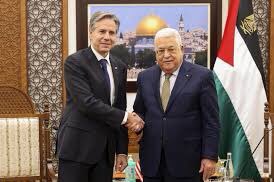 #سلطه_العار 

جنباً الى جنب قوات الاحتلال وقوات سلطة ابومازن يشاركون في عملية عسكرية موحدة ضد مخيم جنين بعد ان مهدت قوات ابومازن لهم الطريق بالهجوم على المخيم ومحاصرته لمدة شهرين واليوم تقتحم قوات ابومازن مستشفى الرازي في جنين وتعتقل الفلسطينين وتسلمهم لقوات الاحتلال
#جنين