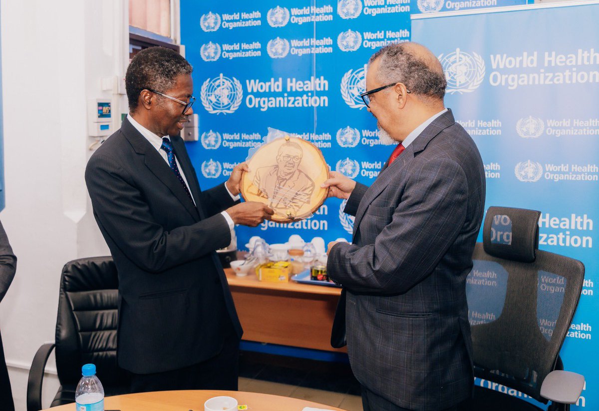 WHO_Tanzania's tweet image. Our staff in Dar es Salaam had a productive conversation with @DrTedros, expressing appreciation for his leadership. 

Through his guidance &amp;amp; the transformation agenda, @WHO is the partner of choice in addressing health outbreaks &amp;amp; strengthening health systems. 

#ProudToBeWHO