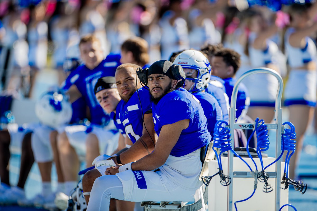 CoachSmitty25's tweet image. ⚓️! 
#BurnTheBoats #TakeCommand