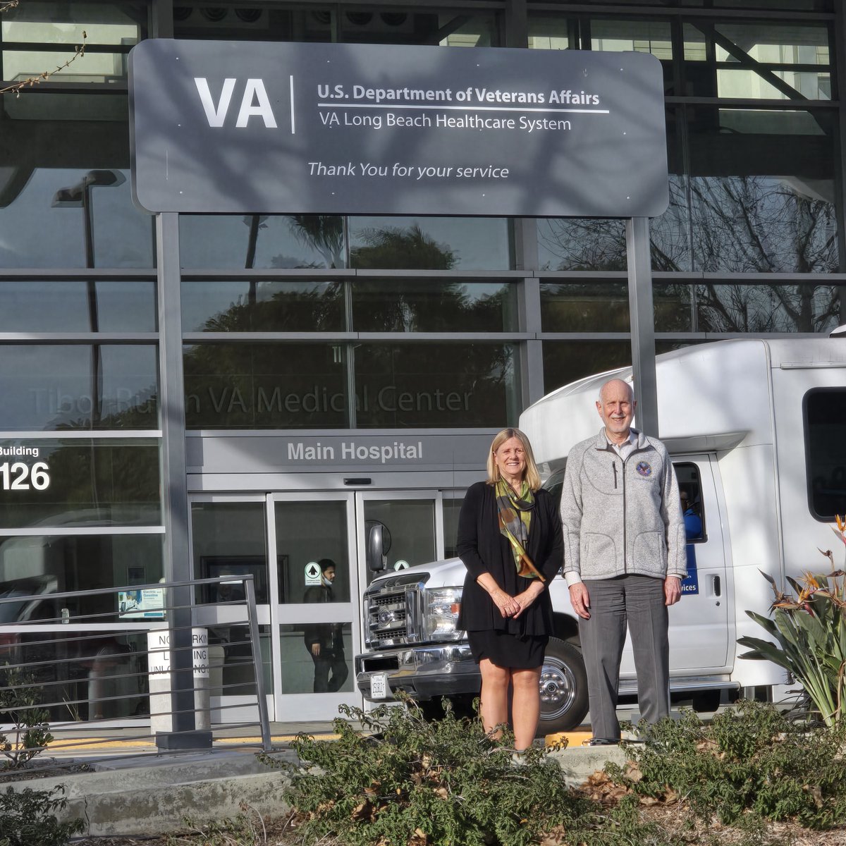 liverUSA's tweet photo. Today, ALF &amp; the U.S. Department of VA, VHA are excited to announce partnership to help Veterans at risk or living w/liver disease. Read about our partnership: https://t.co/OeglgbuYON
📸ALF CEO Lorraine Stiehl w/ Timothy Morgan, MD, Director of VA’s National Liver Disease Program https://t.co/W5y5dh37Sg