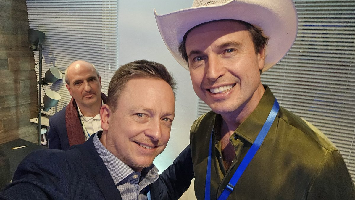 DAVOS is HEDERA HOT With @The_Hashgraph Association and @kimbal Check out  the post below. #biggreen #hbar $HBAR @hedera #Tesla #crypto #Blockchain  #investing #SpaceX