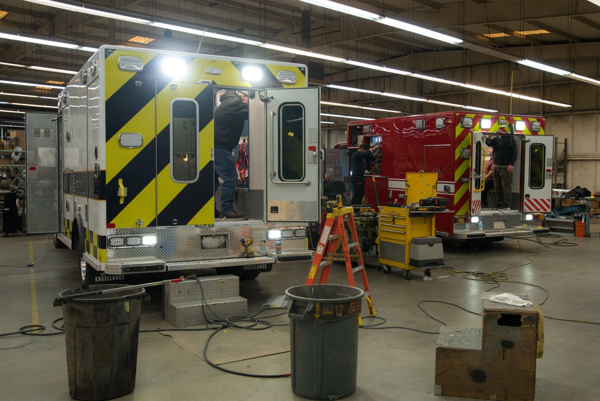 ExcellanceAL's tweet image. Wednesday work!

#ambulance #ambulances #emergencyvehicles #emergencyservices #emt #EMS #paramedic #medical #firedepartment #firefighter #firstresponders #rescue #january #January2025 #pictureoftheday #wednesday #ford #freightliner