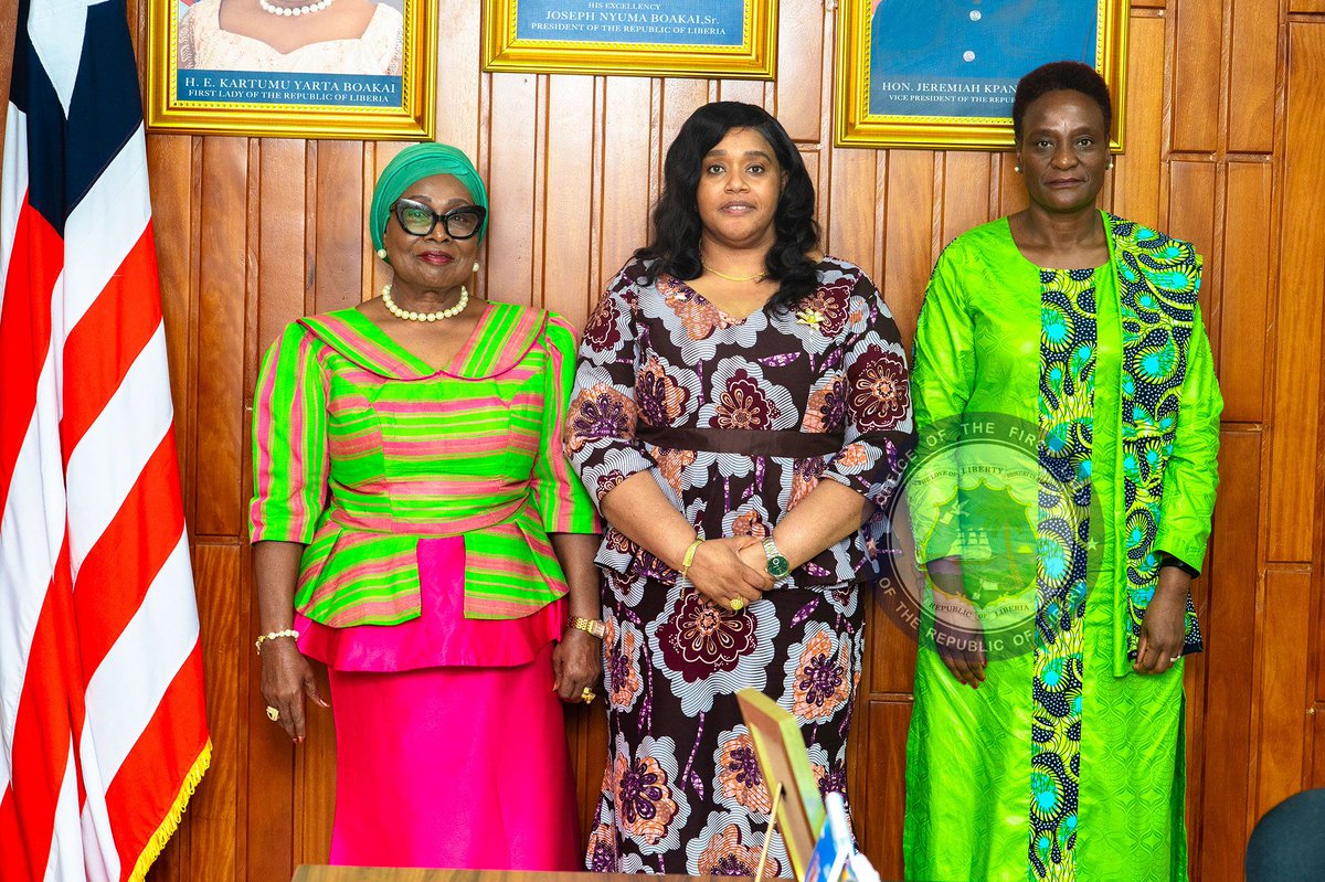 WFPLiberiaCD's tweet photo. Our Country Director joined the Hon. Minister of @moeliberia to brief the First Lady of 🇱🇷, who now champions a transformative vision for Home-Grown School Feeding:
✅ Nationally Owned
✅ Nationally Implemented
✅ Nationally Financed

@WFP is committed to supporting the Gov. https://t.co/UWeNB67Cmt