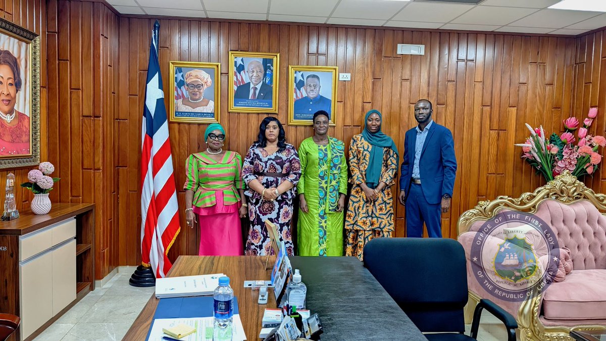 WFPLiberiaCD's tweet photo. Our Country Director joined the Hon. Minister of @moeliberia to brief the First Lady of 🇱🇷, who now champions a transformative vision for Home-Grown School Feeding:
✅ Nationally Owned
✅ Nationally Implemented
✅ Nationally Financed

@WFP is committed to supporting the Gov. https://t.co/UWeNB67Cmt