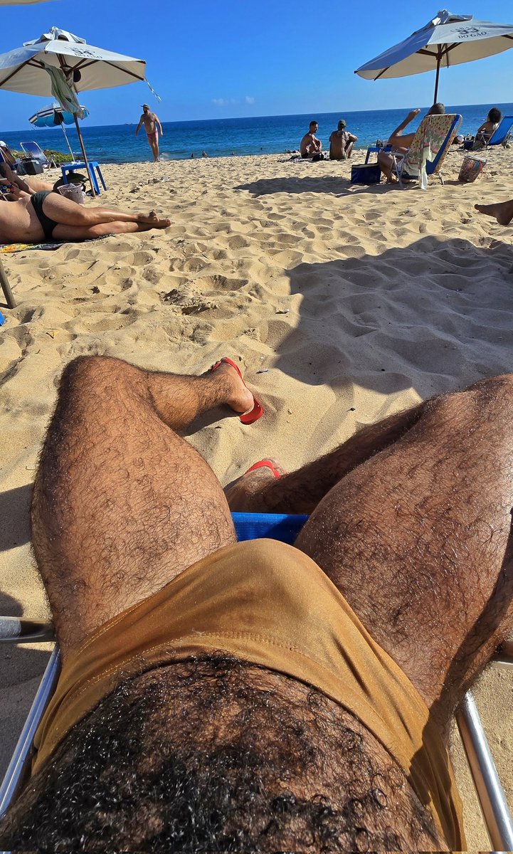HungHairyGod's tweet photo. Who wants to come to the beach with me? https://t.co/snnm5eomRX