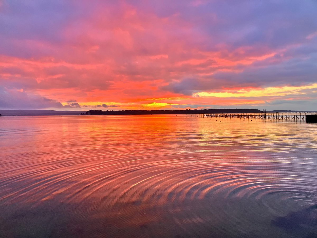 Truly spoilt sometimes with views like this looking across Poole Harbour. 

📸Anne Millman
<a href="/RNLI/">RNLI</a>