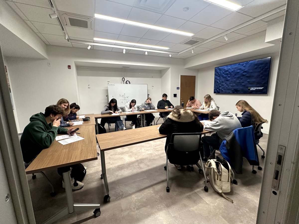 RFH_STEM's tweet image. Math National Honor Society members took the AMTNJ math test this afternoon! Congrats to the newest members who will be inducted next week!! @RFH_Regional