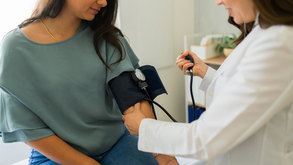 Read an article from the January/February issue ahead of print: #Postpartum #cardiovascular health: Why enhanced #screening and #LongitudinalCare are essential. The postpartum period presents challenges and opportunities. Read the article: bcmj.org/council-health… #EarlyOnline