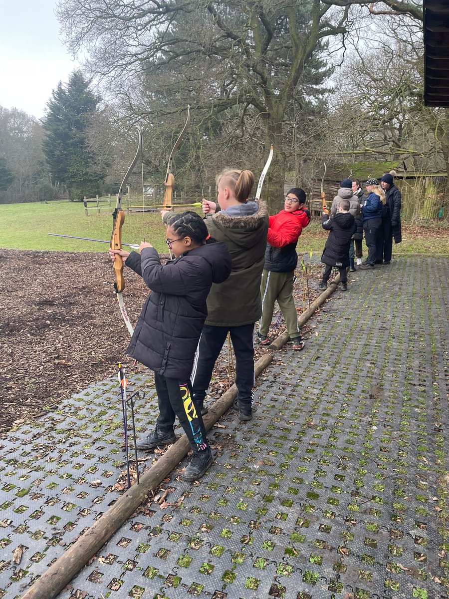 VicarageSchool's tweet image. What an eventful first day!  Orienteering, soaring on the zip line, conquering the high ropes, and hitting the mark with archery—full of adventure, courage, and teamwork! #Year6Residential #FairplayHouse #AdventureDay