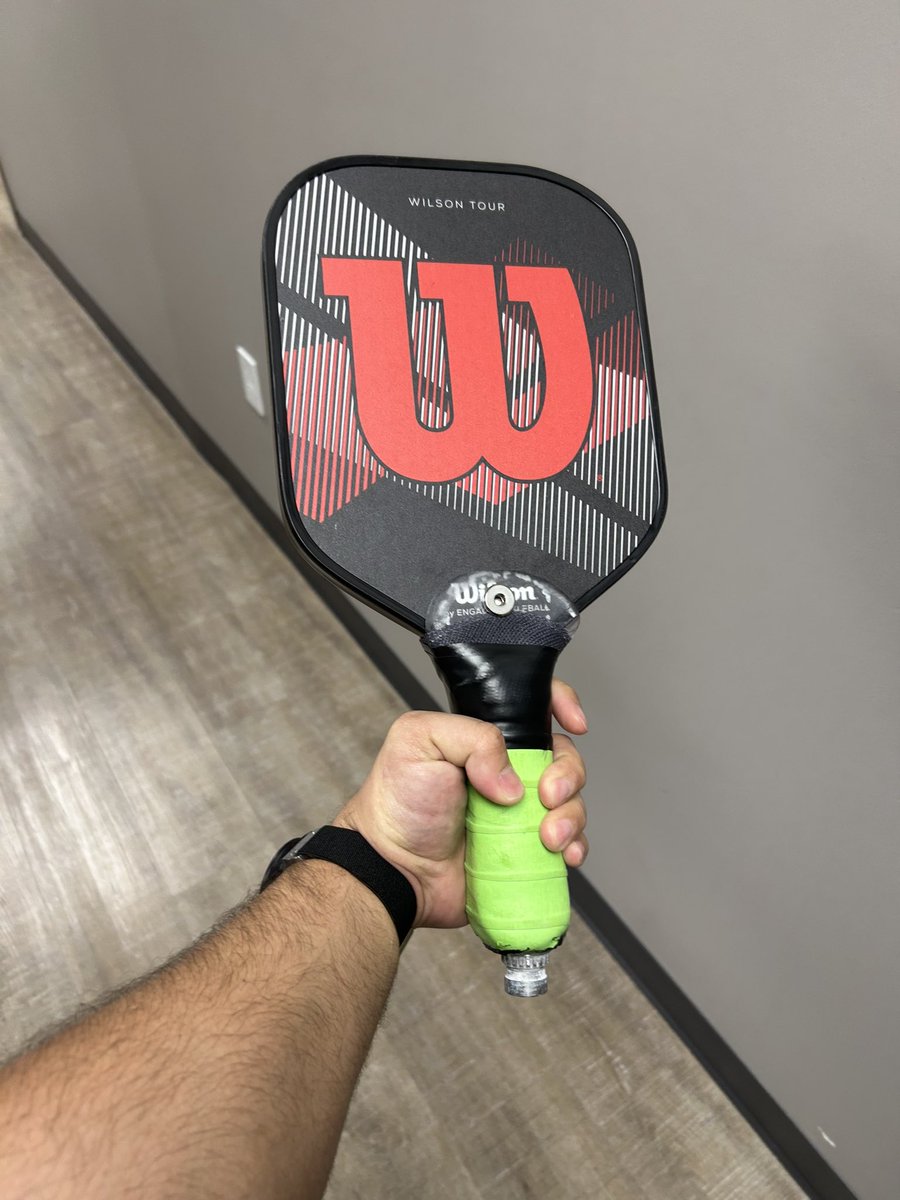 JeremyCastroPMR's tweet photo. Got to see a pickleball paddle adapted for below elbow amputation. Thank you all you folks in P&amp;O in bringing joy back into the lives of the amputees. #aspiringphysiatrist https://t.co/MZbjj42Ukl