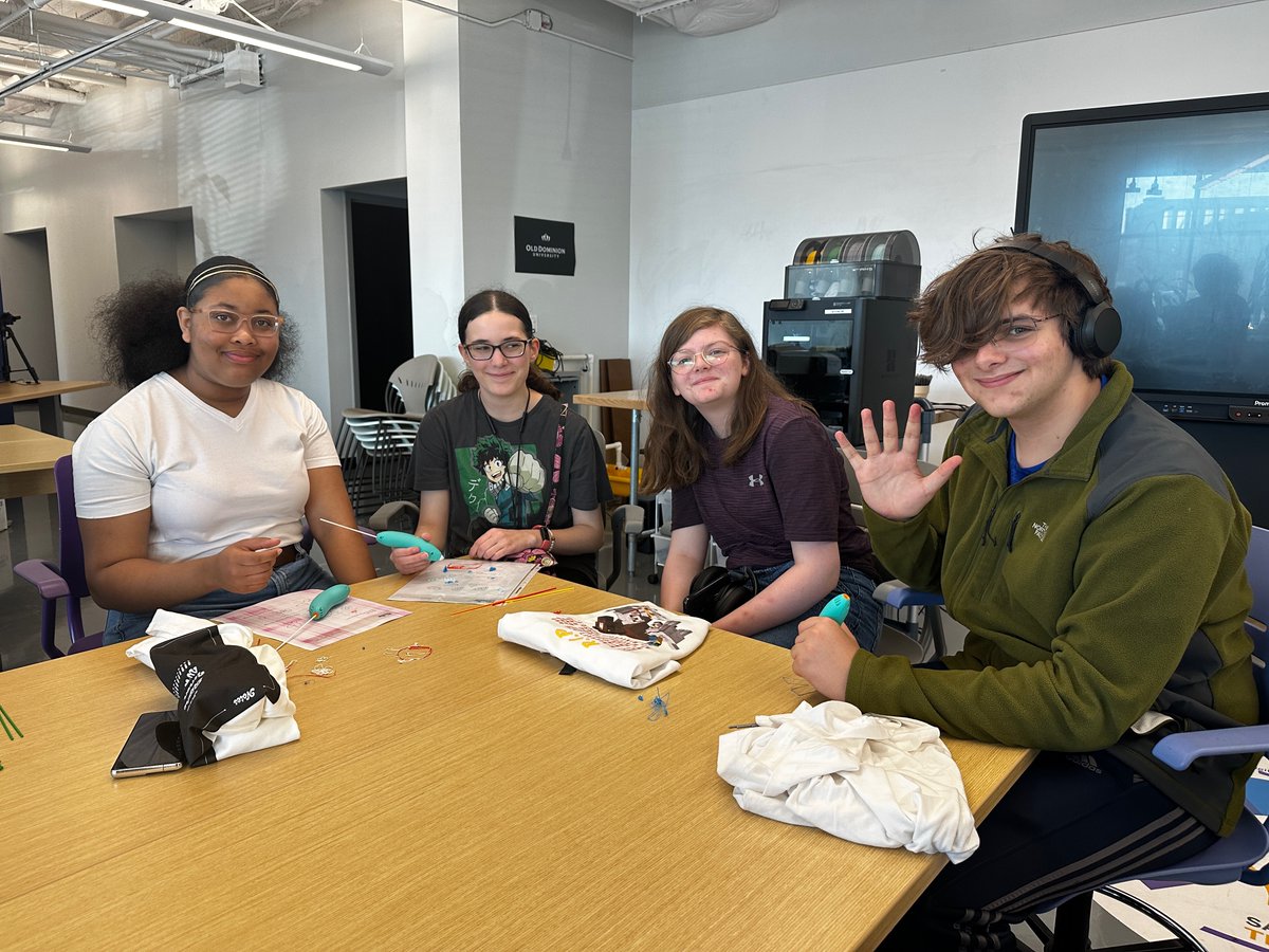 🌟 Look What We’ve Been Making! 🌟
Our makerspace events are where creativity and innovation collide. Check out these moments from past workshops!🛠️
 Don’t Miss Out on the Next One!
📍 ODU Brooks Crossing Innovation Lab Newport News, VA 
📅 Feb 8th, 10 am-2 pm #MakerspaceMoments