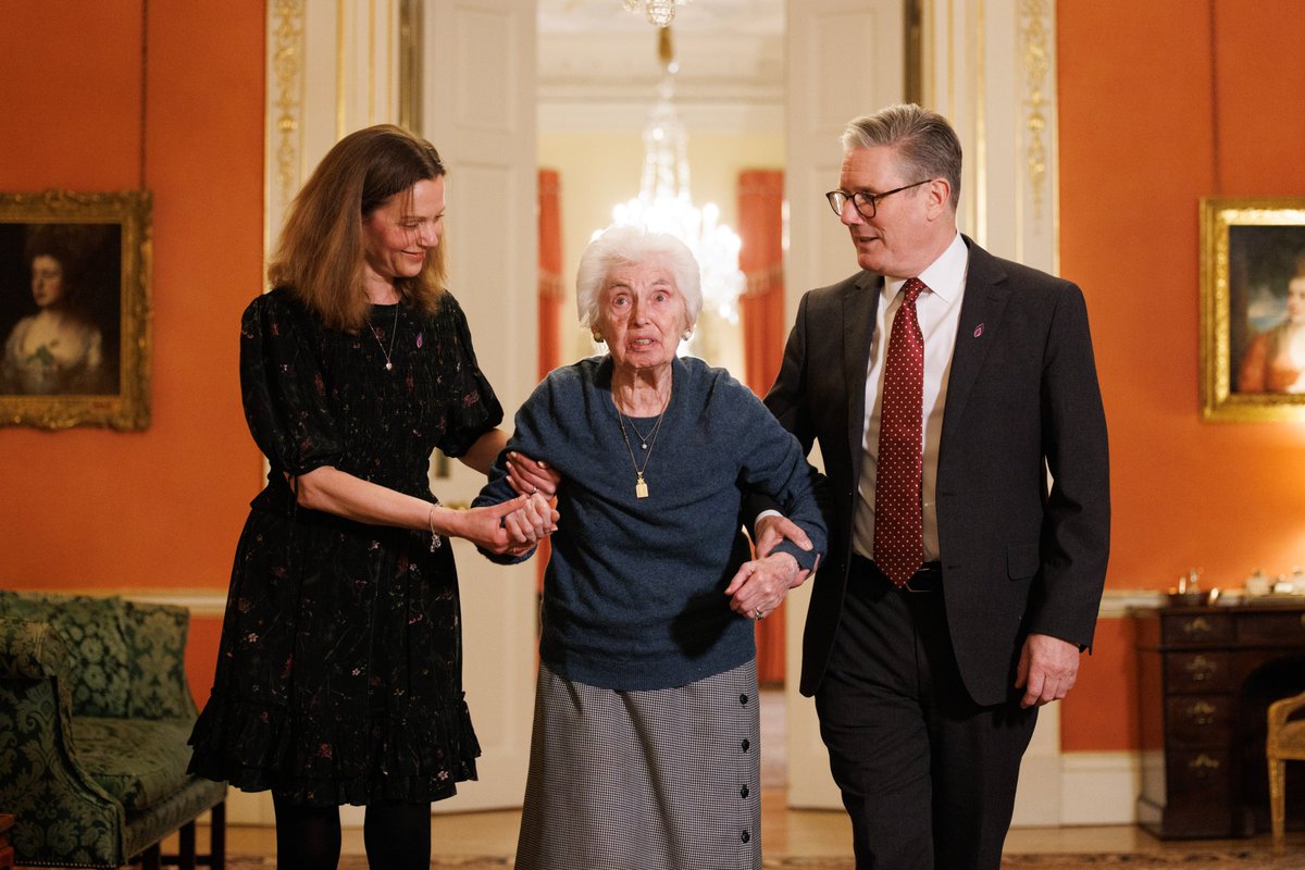 Keir Starmer tweet media