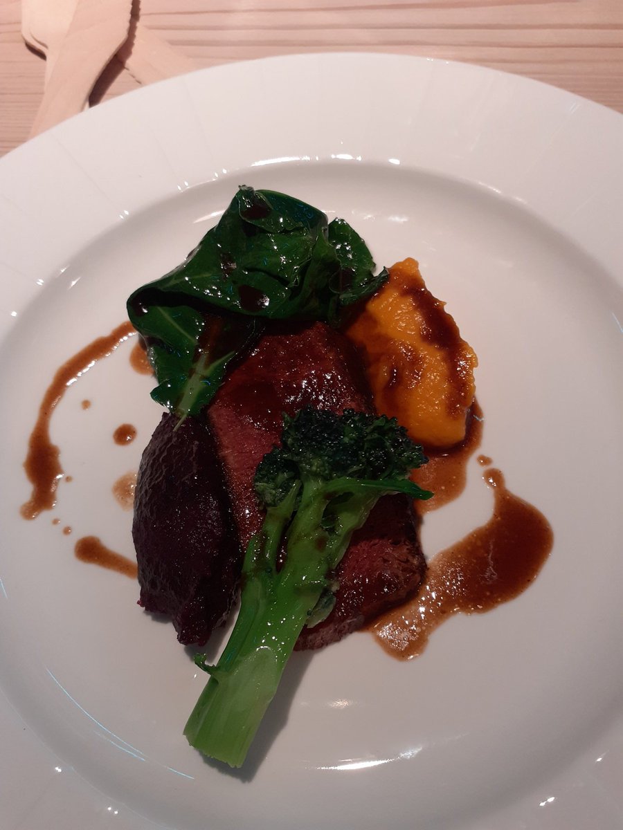 DrNatLawrence's tweet image. Amazing food at the vegan voyage event in support of @veganuary @UniofExeter this evening. Thanks to the wonderful chefs and catering team for a fabulous, generous and innovative feast!
