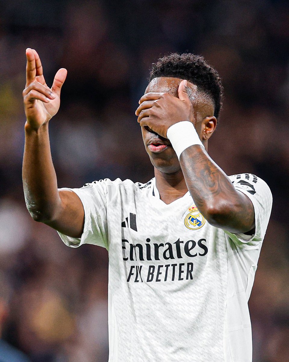 realmilgrauu's tweet photo. Mais uma estatística para meus seguidores.

Vinicius Jr na Champions League: 28 gols em 51 partidas.

Luis Suárez na Champions League: 27 gols em 78 partidas. 

Te pega essa informação? https://t.co/boCj18ylvL