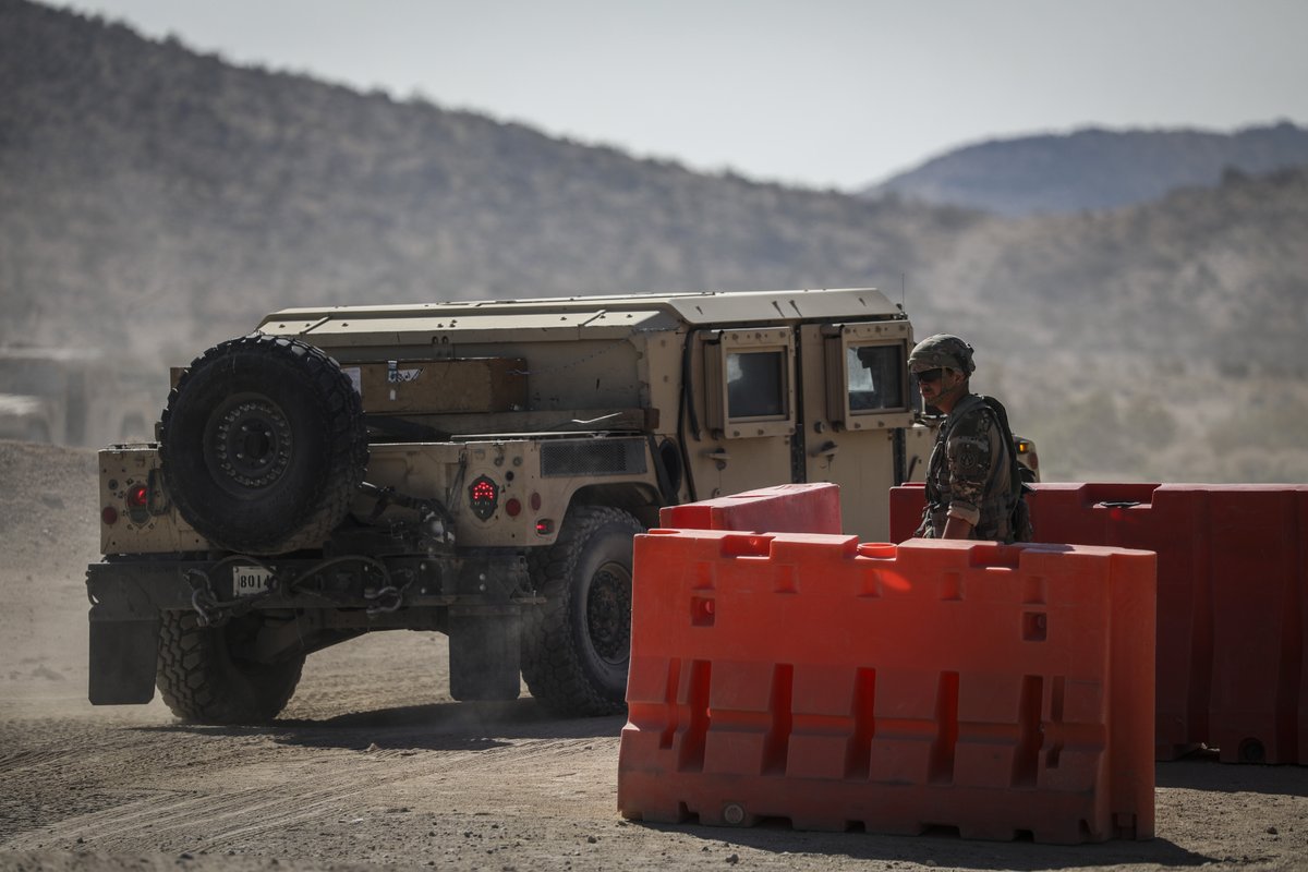 USArmyReserve's tweet image. U.S. Army Reserve Soldiers of the 394th Combat Sustainment Support Battalion and the 329th CSSB, 451st Expeditionary Sustainment Command, conducted training at the @NTC_UPDATE, Fort Irwin, Calif. 
#ArmyLife
#InvestInPeople