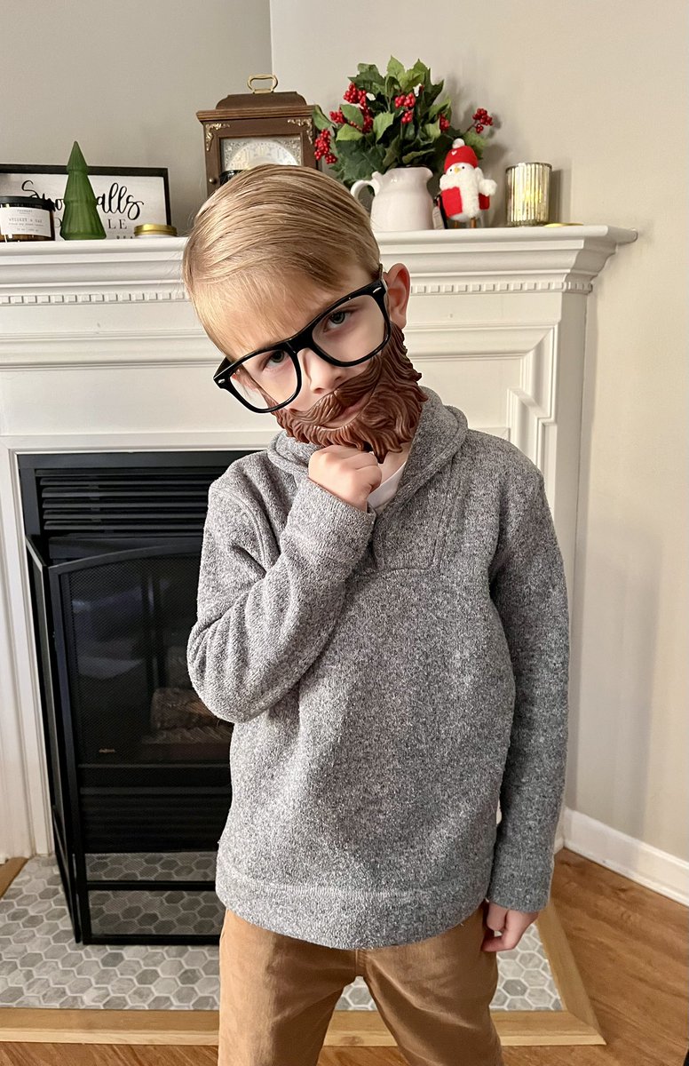MCoxClass's tweet photo. 100 days smarter! Happy 100th day of school from my favorite kindergartener! @NBEbulldogs https://t.co/CP3LmrpH8a