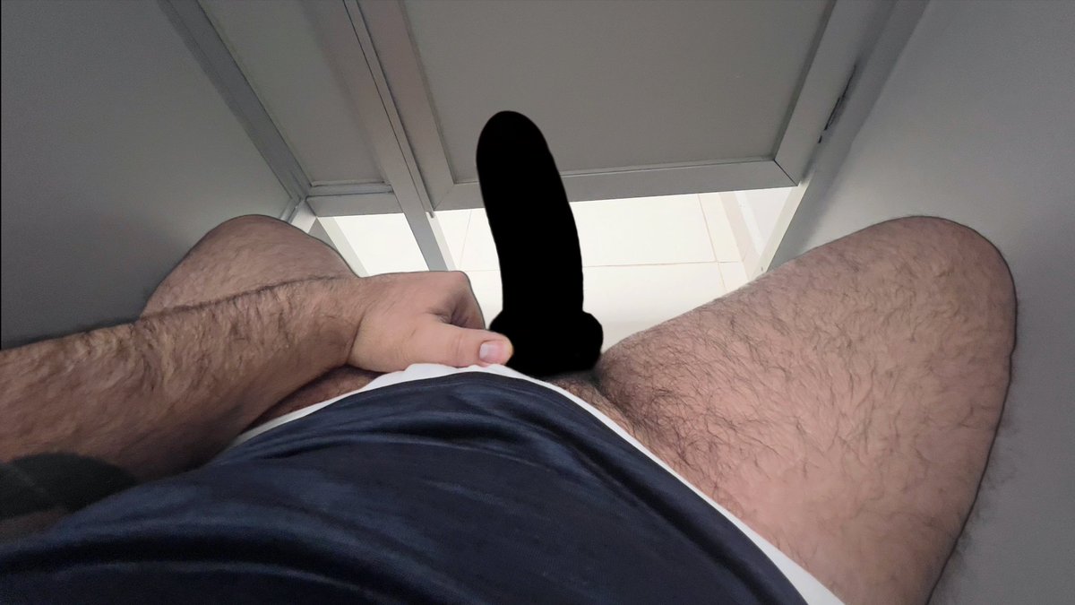 Aburrido en la oficina 😈