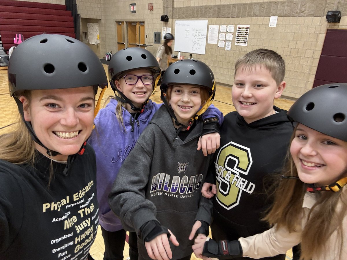LeahWPE's tweet photo. Before school rollerblading was the perfect way to start today!! @BismarckSchools @SimleMiddle @MrLamberth  @NDSHAPE #learnbps https://t.co/7dFQrYePWB