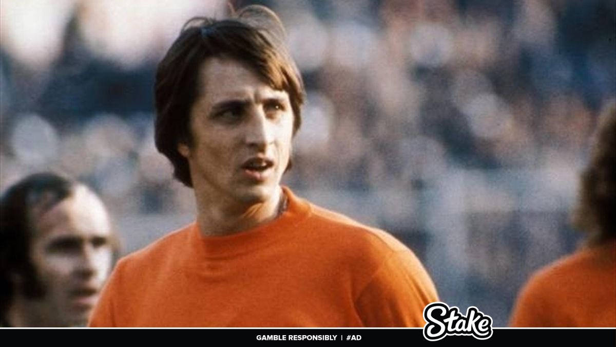 🚨🎙️Johan Cruyff: “Manchester United is a club that breathes football. It has a unique aura, one that commands respect from every corner of the world.” #MUFC #Quotesdaily
