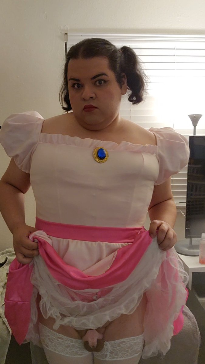 SissyGirlKendra's tweet photo. Get yourself a sissy who can do both! We are the best girls #Sissy #FullTimeGirl https://t.co/021eQpoD2u