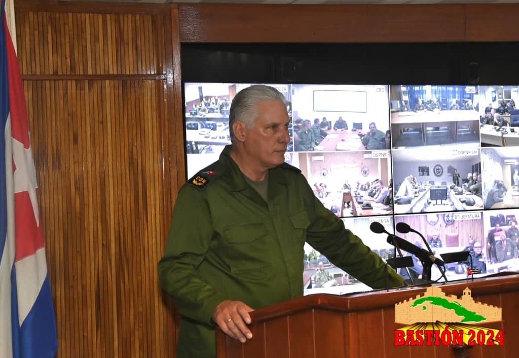 Continuaremos perfeccionando la concepción de la Guerra de todo El pueblo en el marco del #Bastion2024, la defensa de la Patria es el más sagrado de los deberes. #PuebloUniformado