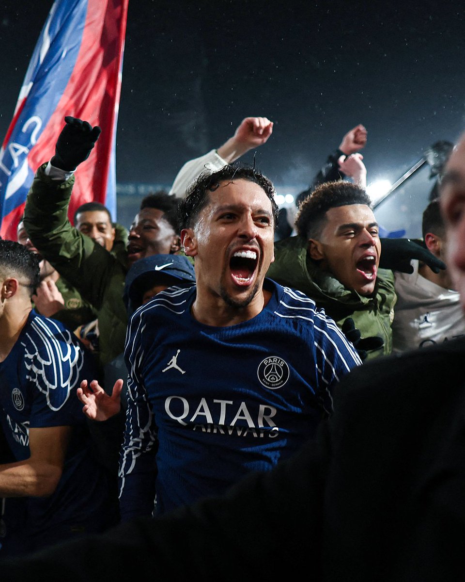 ChampionsLeague's tweet photo. Paris est magique ❤️💙

#UCL https://t.co/dupH6wegjg