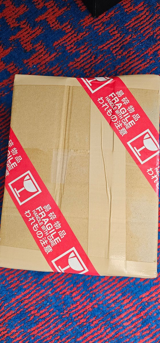 My favorite day of the week is when my products from Japan arrive! I use Sendico and I've gotten great service. There are many Japan proxy shopping options at different price points as well. Most phones I purchase from Yahoo!Auctions, but Mercari has good lots too.