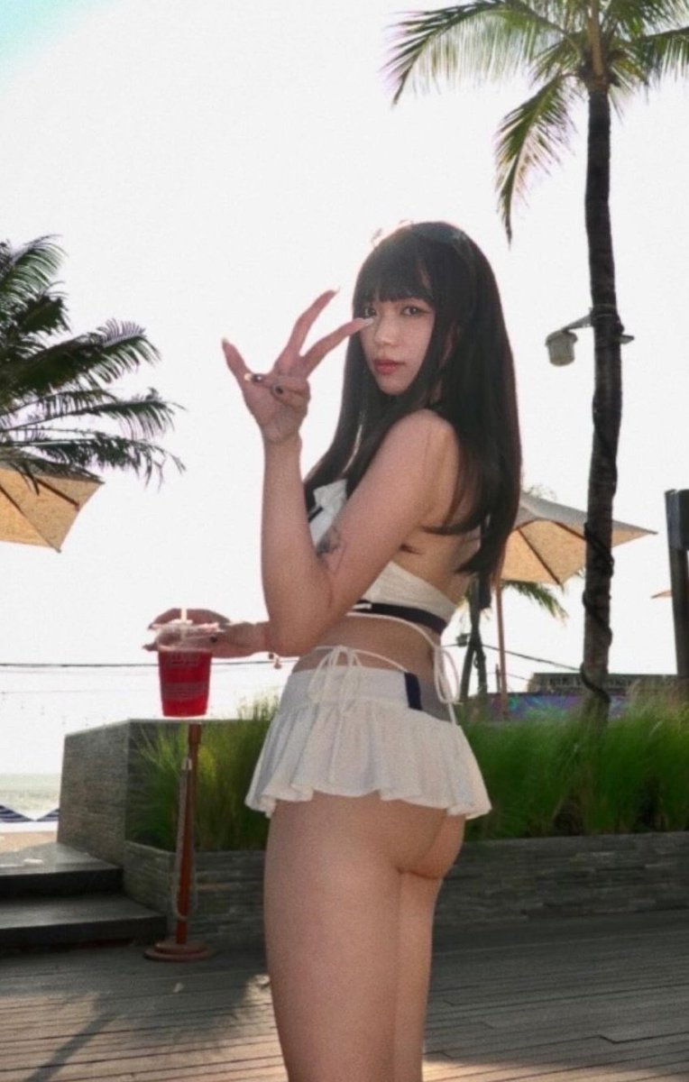 koneko_fy's tweet photo. E se nós déssemos uma voltinha juntos de chocobos pela praia 👉🏻👈🏻 

#cosplayergirl #cosplay #vendonudes #vendofotos #vendopack https://t.co/NNYHpU9Cdw