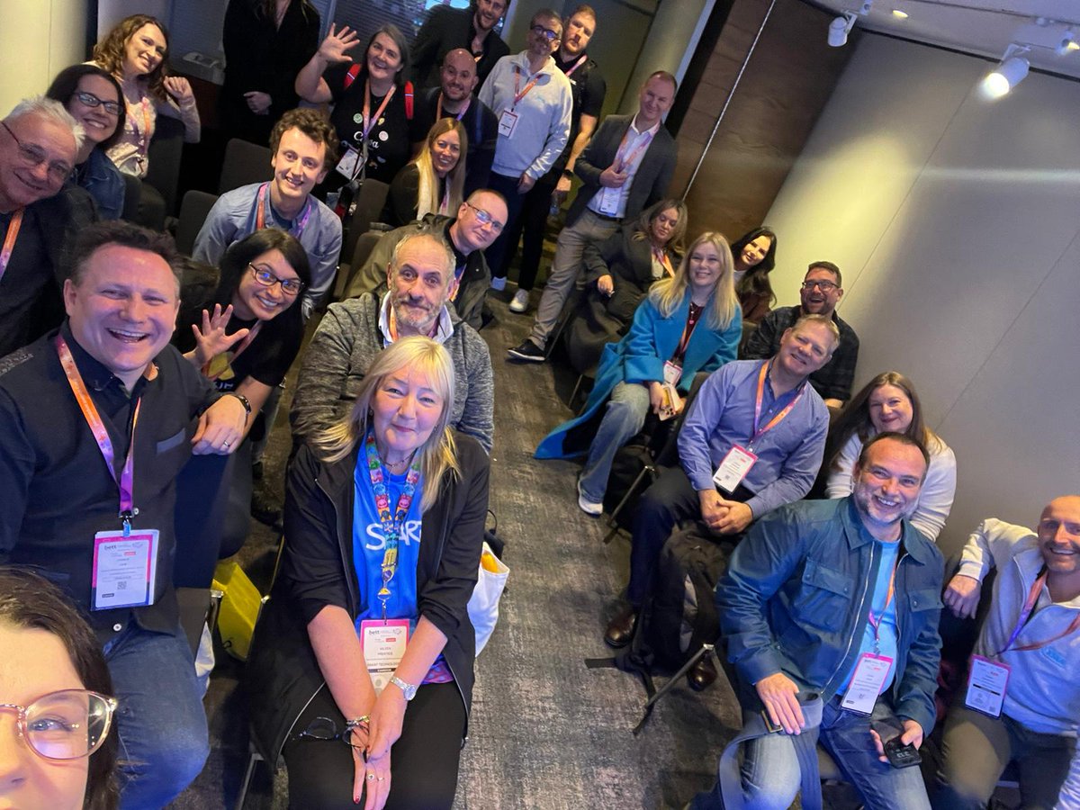 Charlie Love tweet media