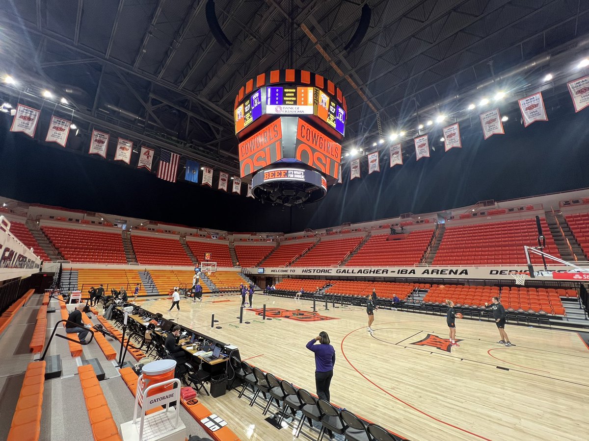 No. 9 <a href="/tcuwbb/">TCU Women’s Basketball</a> visits <a href="/OSUWBB/">OSU Cowgirl Basketball</a> in search of its 8th straight Big 12 win, which would be the longest since joining the conference. Tip at 6:30, pregame at 6 on <a href="/KTCUTheChoice/">KTCU 88.7 The Choice</a> or here: thevarsitynetwork.com/audioapplink/s… #GoFrogs