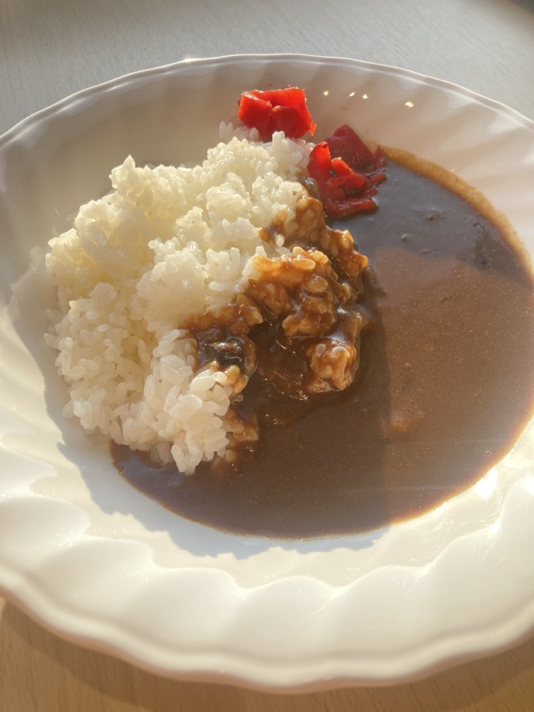 船の上でカレーを食べずに、なにを食べるって言うんだい? 