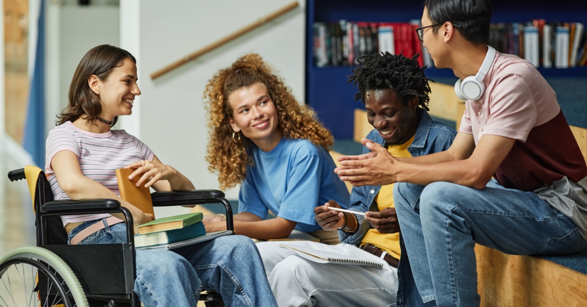 When faced with challenges, keeping a positive mindset can make a big difference in your mental well-being. 

Positivity is a choice you make every day. Focus on the good, stay connected &amp; know that you're not alone! 

Visit durham.ca/Connection 
#KidsHelpPhone #BellLetsTalk